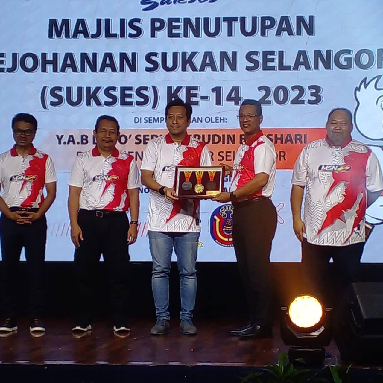 sukses